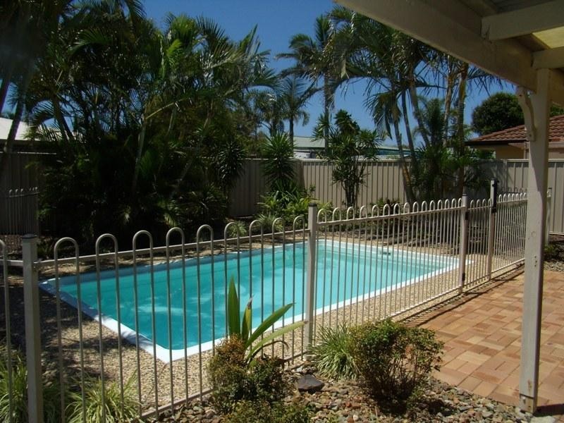9 Napalle Street, Warana QLD 4575