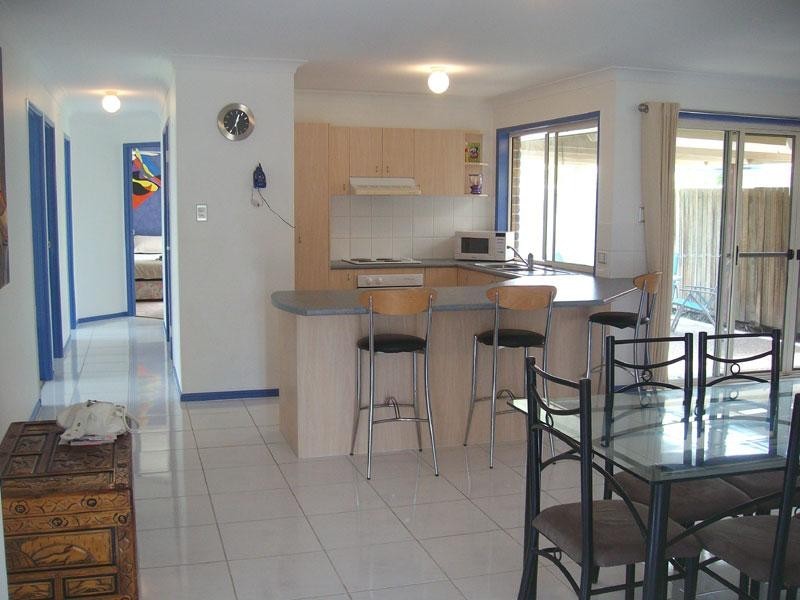 12 Honeymyrtle Court, Mountain Creek QLD 4557