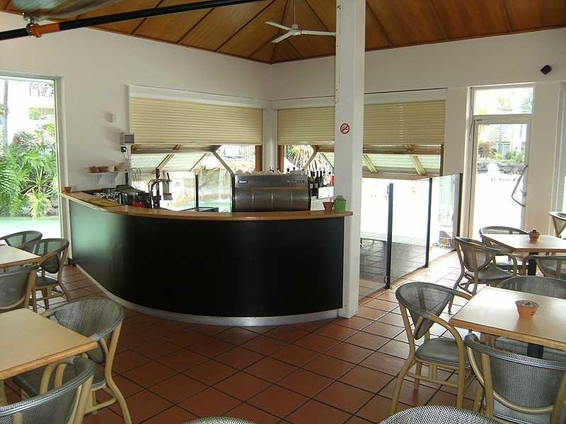 1&2/180 Alexandra Parade, Alexandra Headland QLD 4572