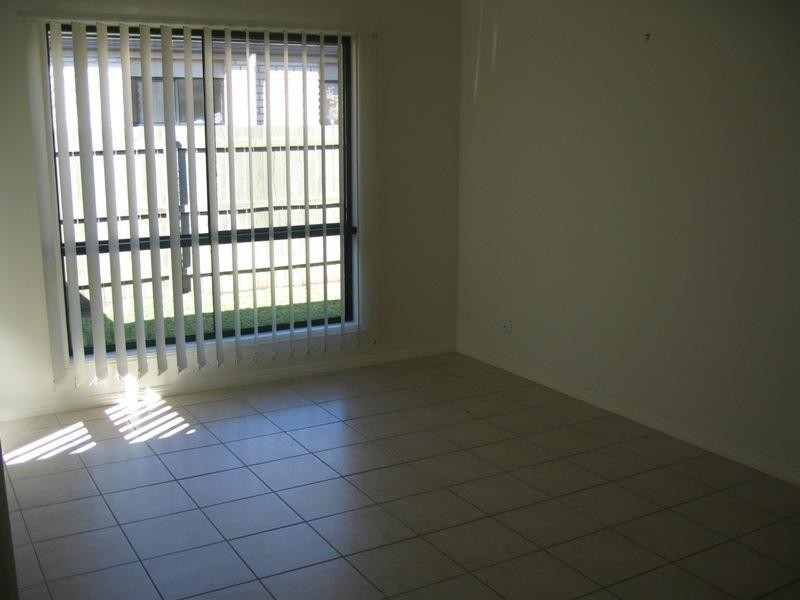 16 Dorian Crescent, Sippy Downs QLD 4556