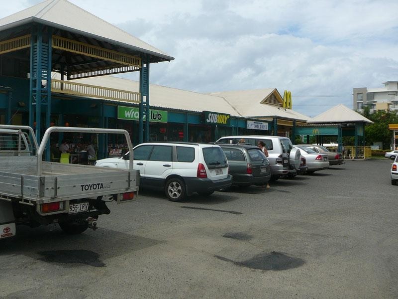 3 Tarcoola Ave, Mooloolaba QLD 4557