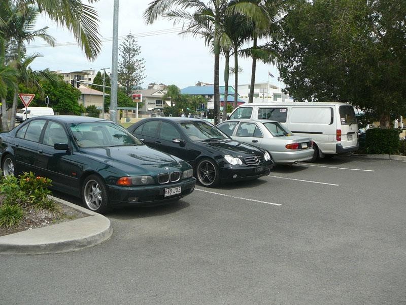 3 Tarcoola Ave, Mooloolaba QLD 4557