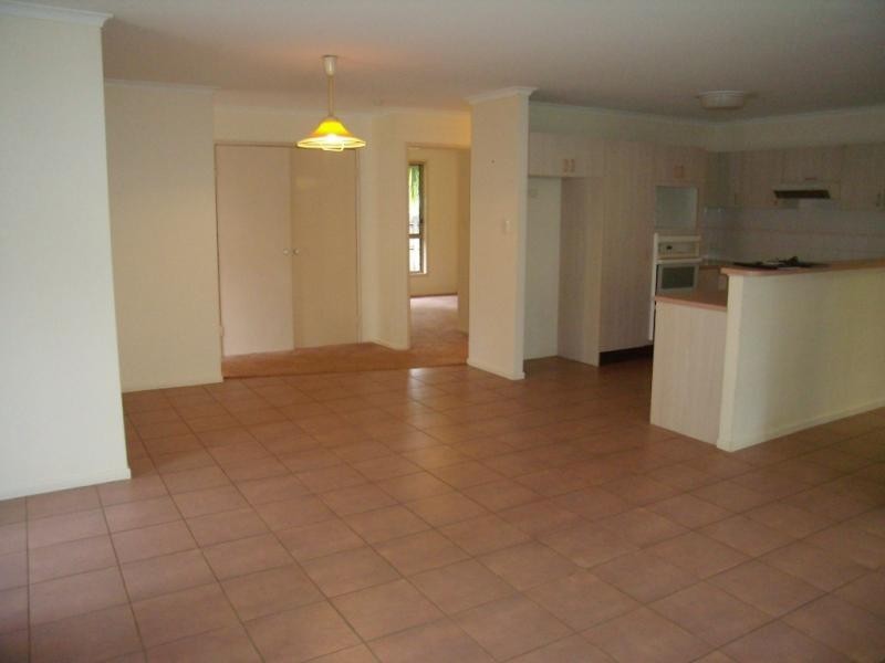 2 Woodlands Crescent, Buderim QLD 4556