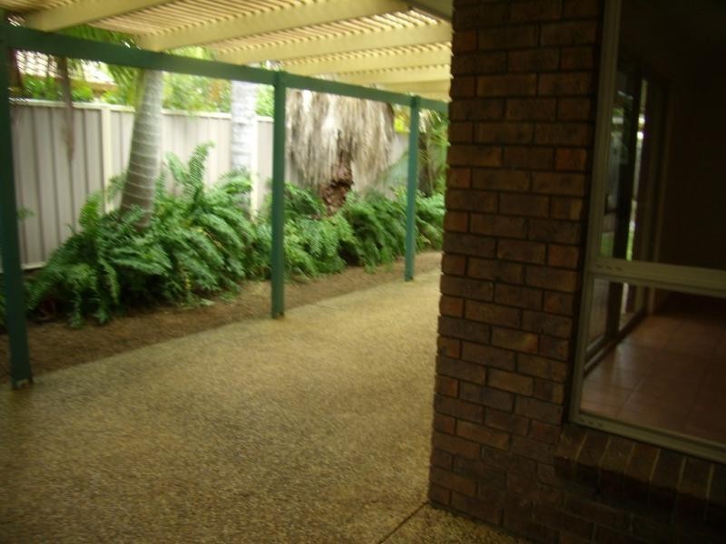 2 Woodlands Crescent, Buderim QLD 4556