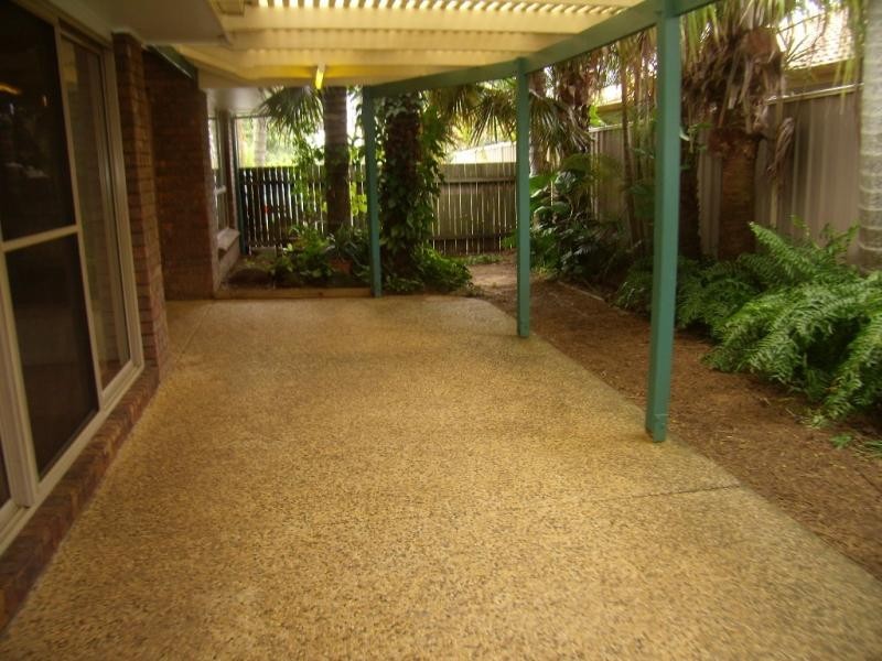 2 Woodlands Crescent, Buderim QLD 4556
