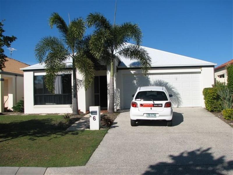 6 Glenwood Place, Twin Waters QLD 4564