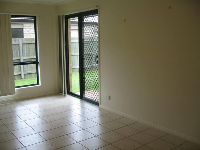 16 Dorian Crescent, Sippy Downs QLD 4556
