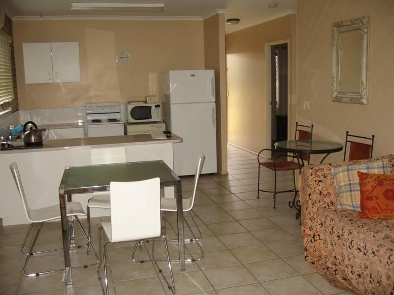 8/17 Goonawarra Drvie, Mooloolaba QLD 4557