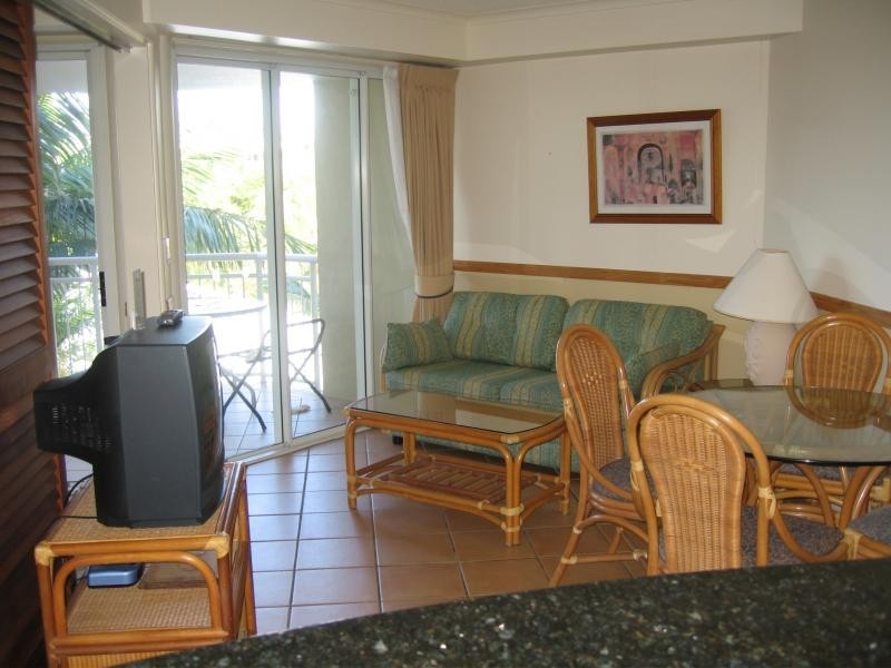 355/180 Alexandra Parade, Alexandra Headland QLD 4572