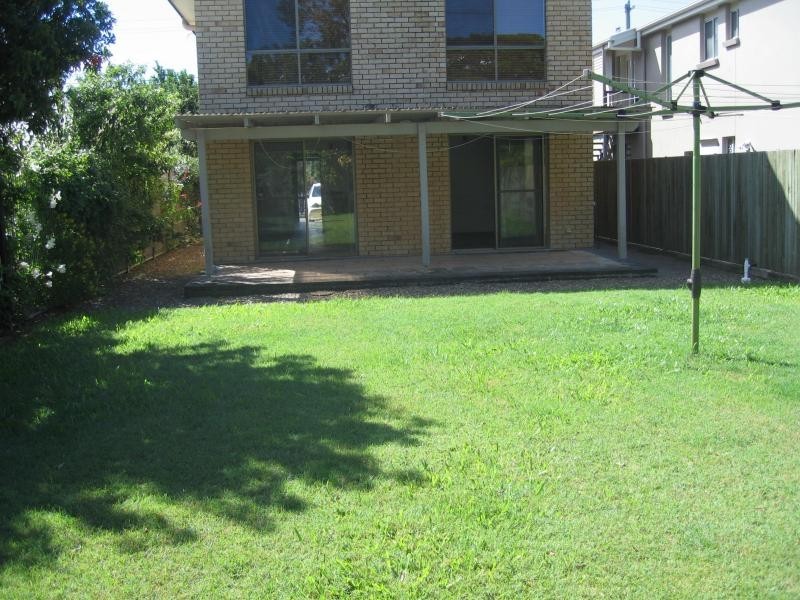 191 Bradman Avenue, Maroochydore QLD 4558