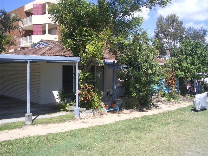 4/31 Edward Street, Alexandra Headland QLD 4572