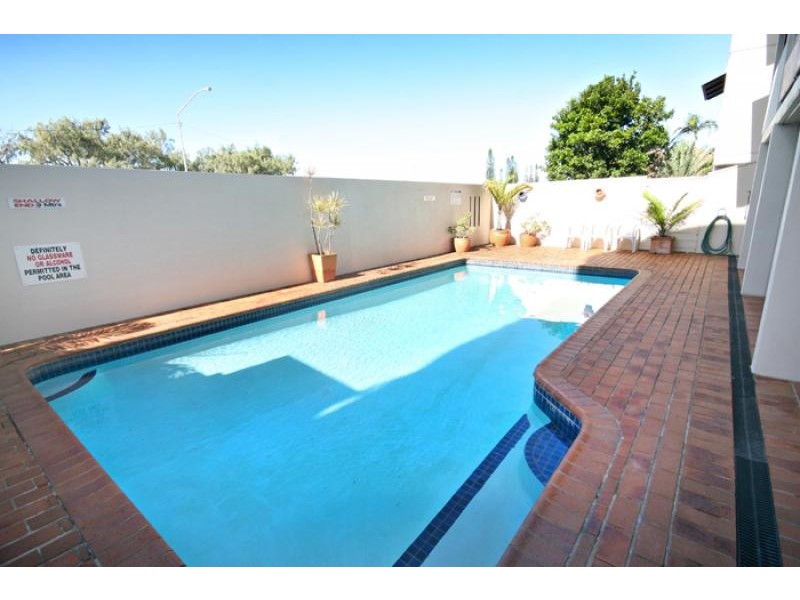 6/21 Boolarong Crescent, Alexandra Headland QLD 4572