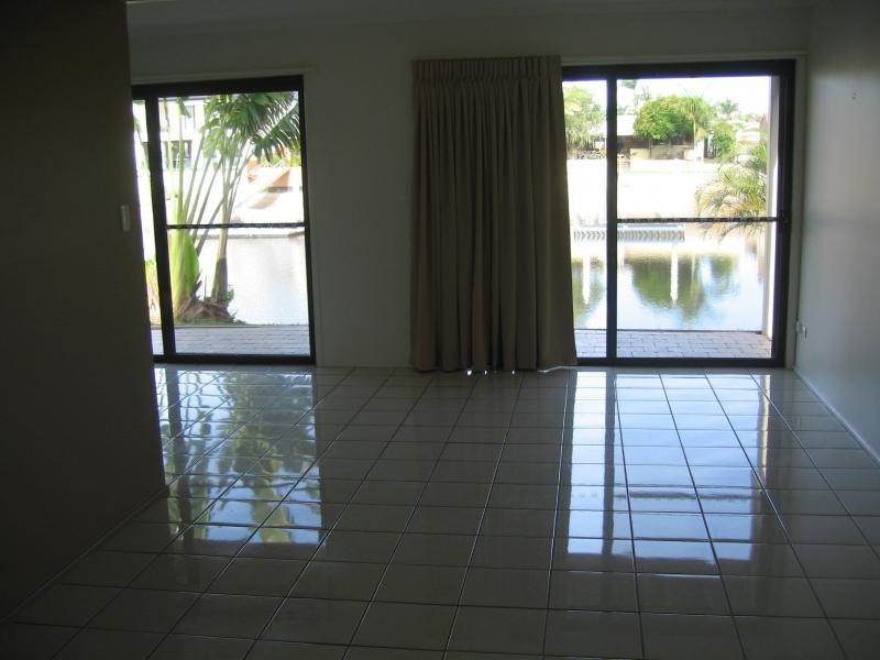 12 Admirals Court, Mooloolaba QLD 4557