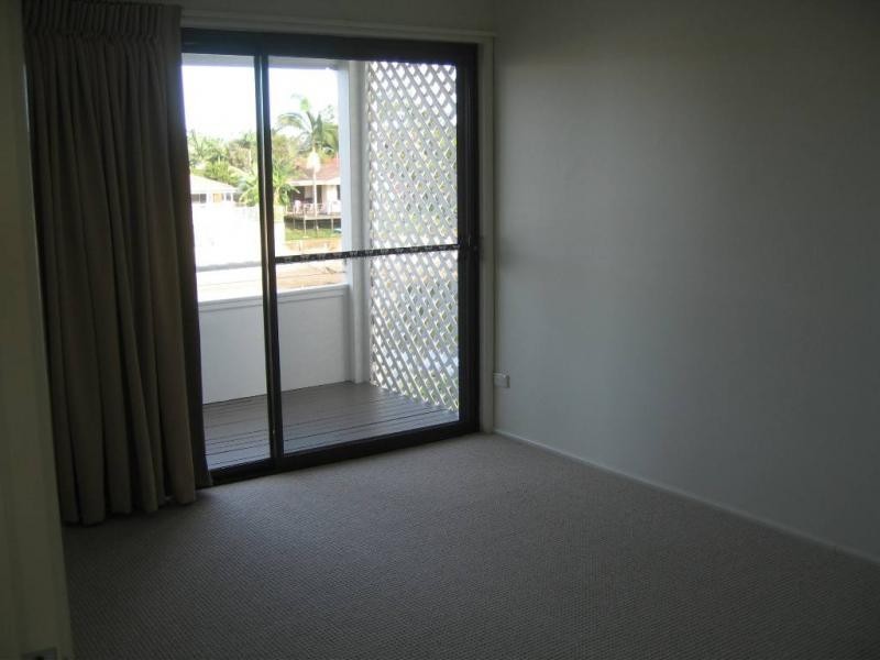 12 Admirals Court, Mooloolaba QLD 4557