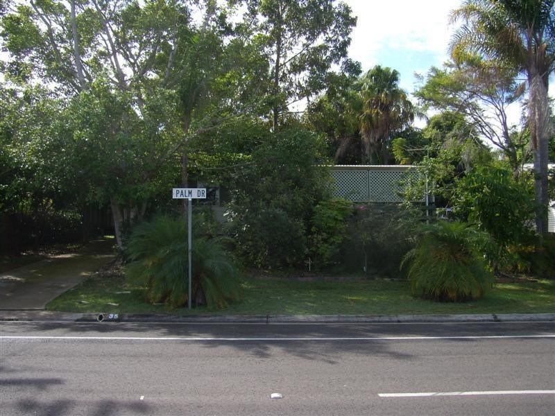 35 Palm Drive, Mooloolaba QLD 4557