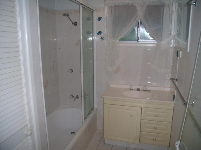 35 Palm Drive, Mooloolaba QLD 4557