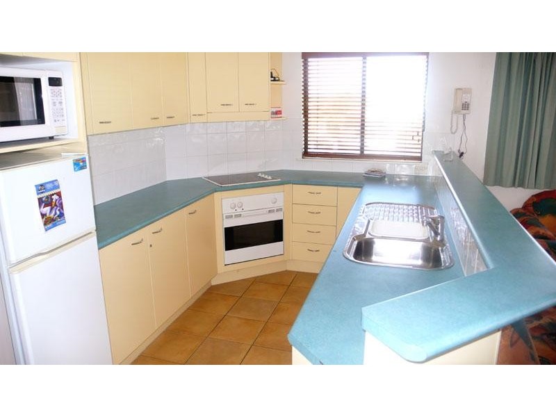 17 Brisbane Road, Mooloolaba QLD 4557