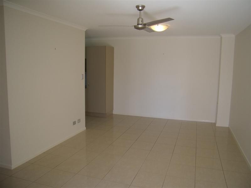 4/115 Bradman Avenue, Maroochydore QLD 4558