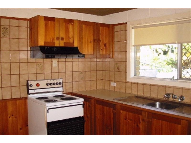 2/15 Poinciana Avenue, Mooloolaba QLD 4557