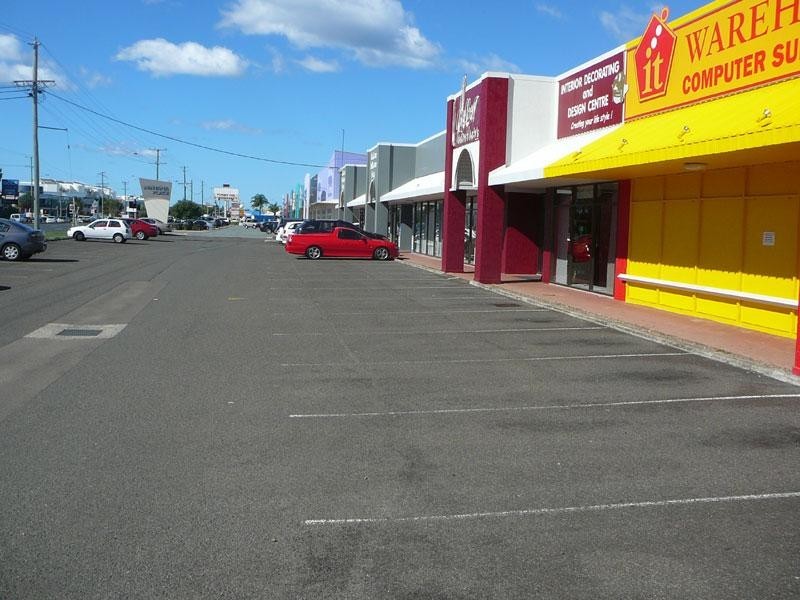 4 Nicklin Way, Kawana QLD 4701