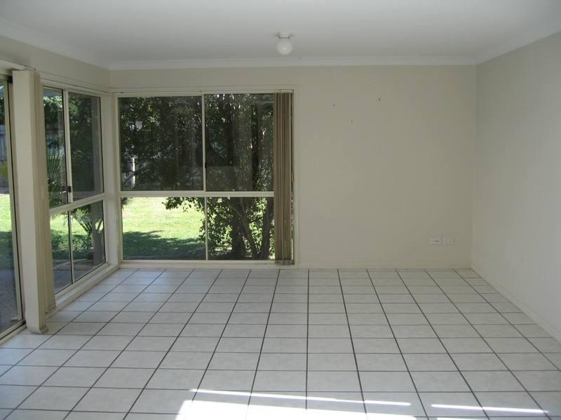 8 Corkwood Court, Mountain Creek QLD 4557