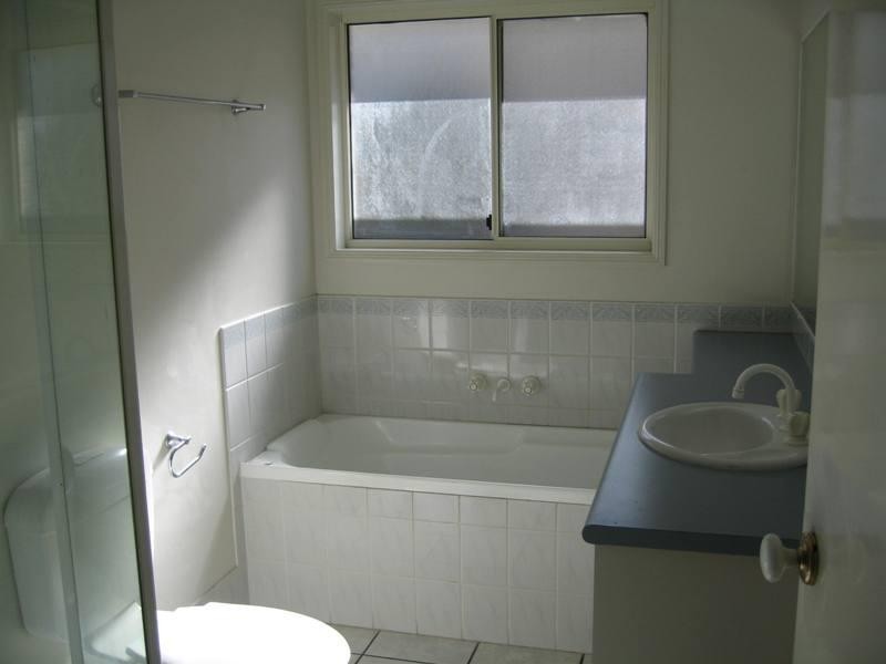 8 Corkwood Court, Mountain Creek QLD 4557