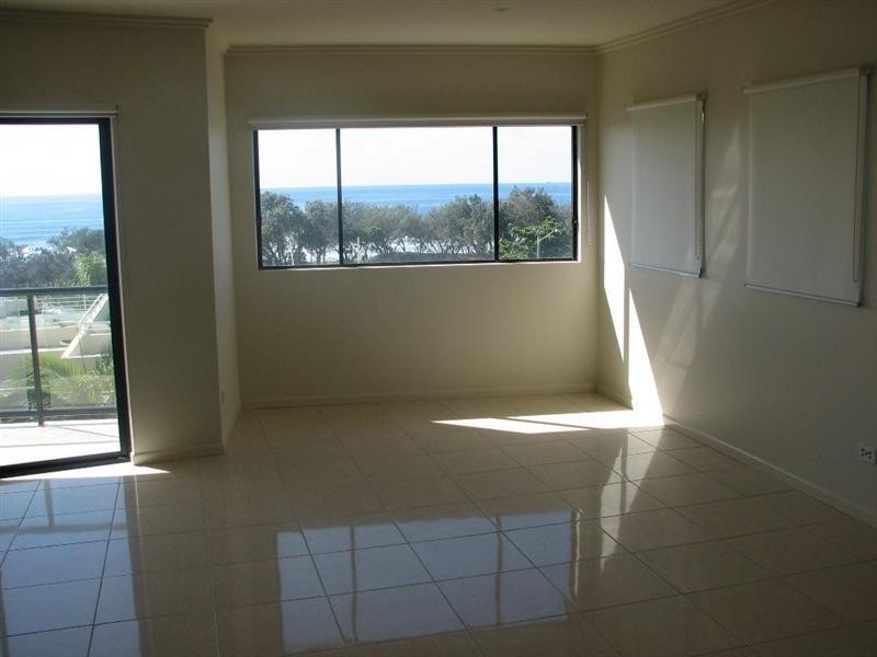 5/73 Sixth Ave., Maroochydore QLD 4558