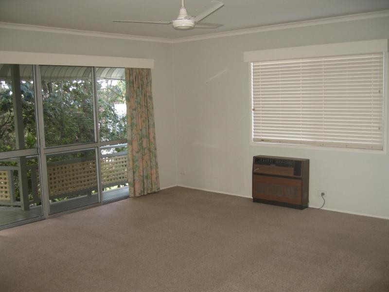 11 Dilli Court, Alexandra Headland QLD 4572