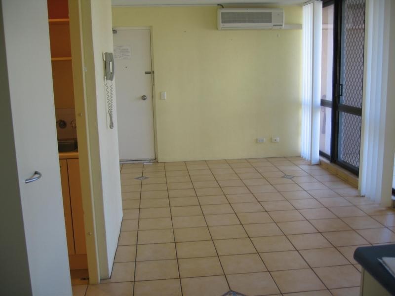 8/2 Maroubra Street, Maroochydore QLD 4558