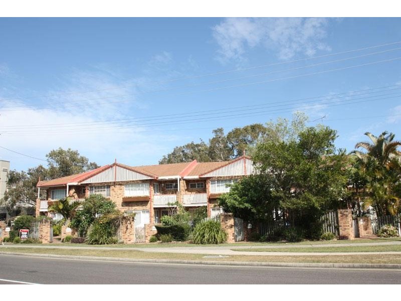 2/18 Wirraway Street, Alexandra Headland QLD 4572