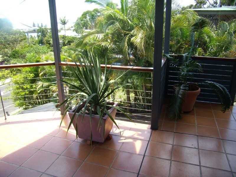 5 Yakola Pde, Alexandra Headland QLD 4572