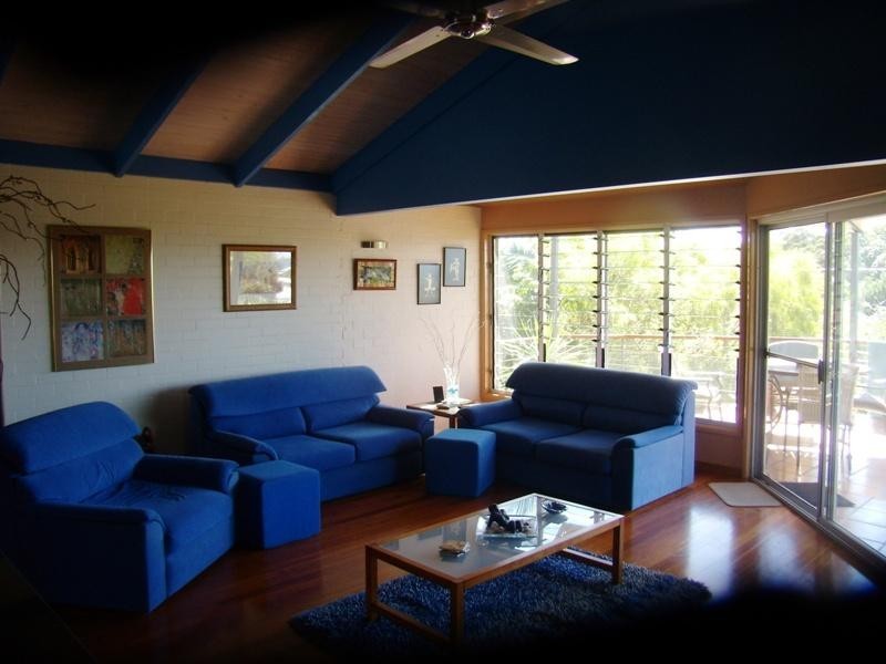 5 Yakola Pde, Alexandra Headland QLD 4572