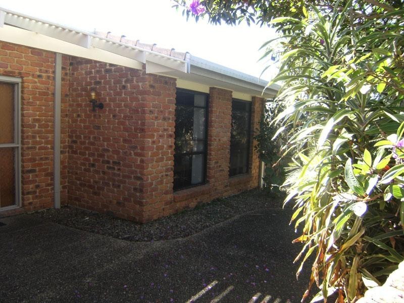 6 Lawrence Street, Mooloolaba QLD 4557