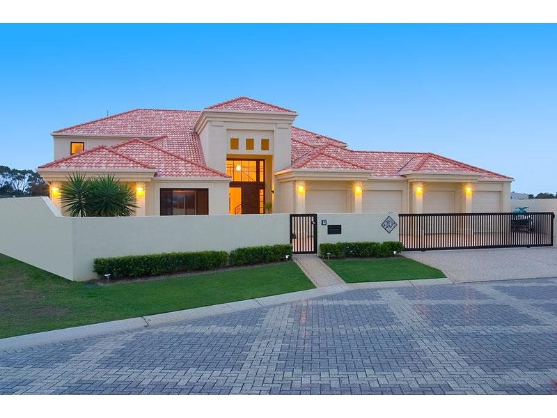 10 Mooloolah Island, Minyama QLD 4575