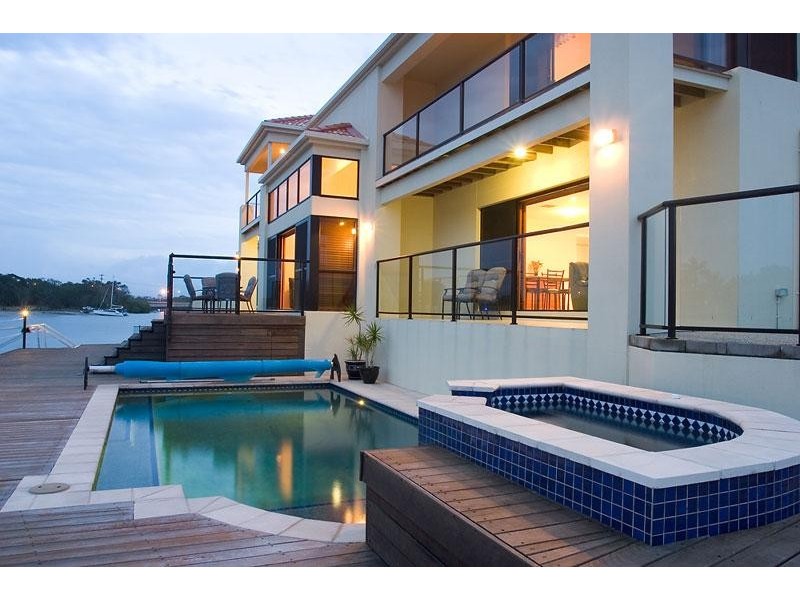 10 Mooloolah Island, Minyama QLD 4575