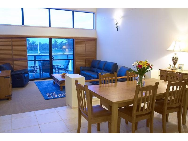 10 Mooloolah Island, Minyama QLD 4575