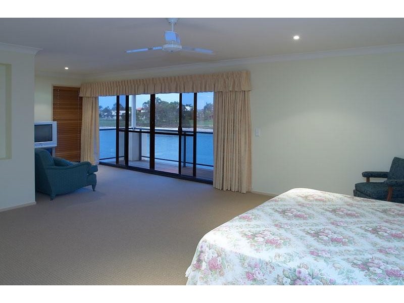 10 Mooloolah Island, Minyama QLD 4575