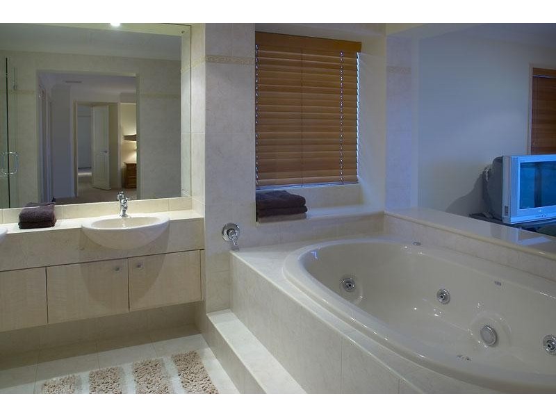 10 Mooloolah Island, Minyama QLD 4575