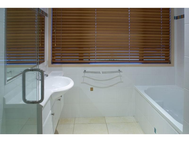 10 Mooloolah Island, Minyama QLD 4575