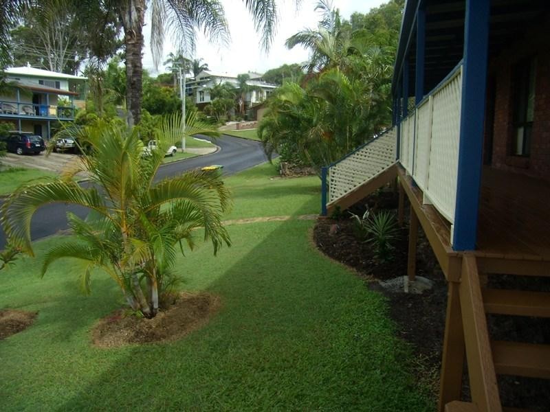 4 Lentara Street, Mooloolaba QLD 4557