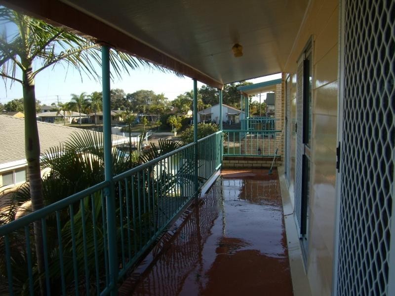2/8 Urambi Court, Mountain Creek QLD 4557
