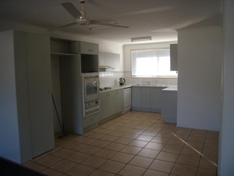 2/8 Urambi Court, Mountain Creek QLD 4557
