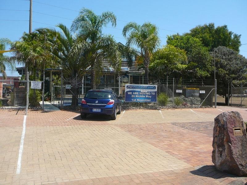 196 Nicklin Way, Warana QLD 4575