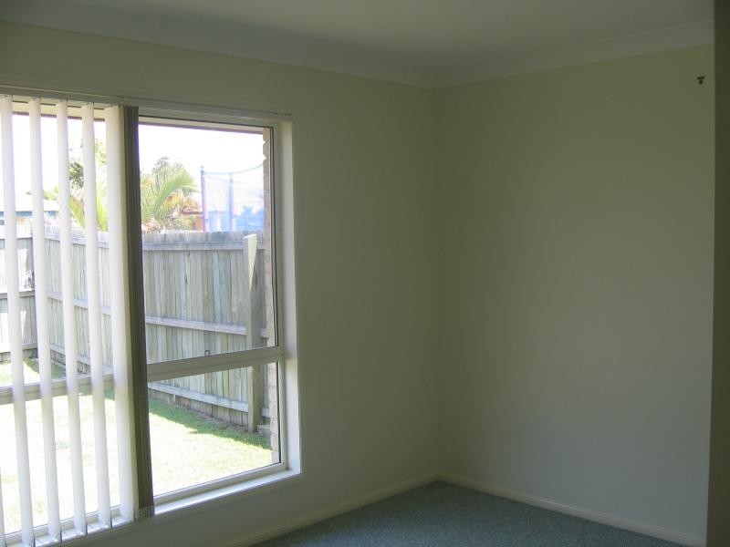 4 Honeymyrtle Court, Mountain Creek QLD 4557