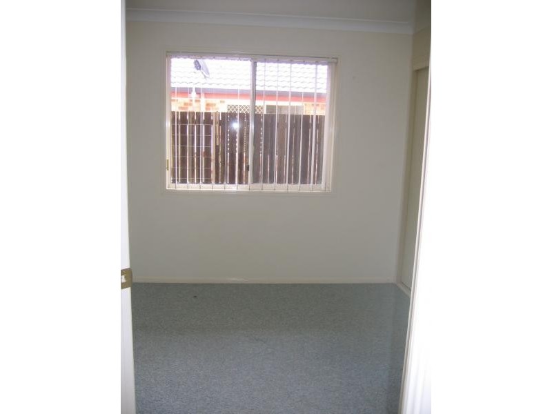 4 Honeymyrtle Court, Mountain Creek QLD 4557