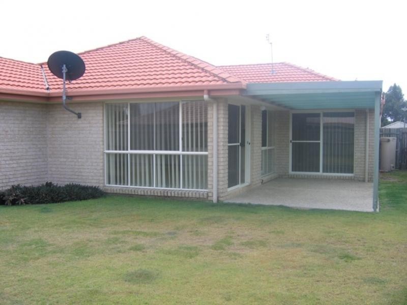 4 Honeymyrtle Court, Mountain Creek QLD 4557