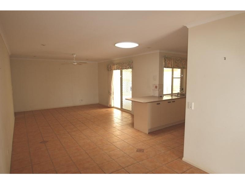 14 Anthony Avenue, Mooloolaba QLD 4557