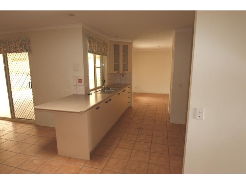 14 Anthony Avenue, Mooloolaba QLD 4557