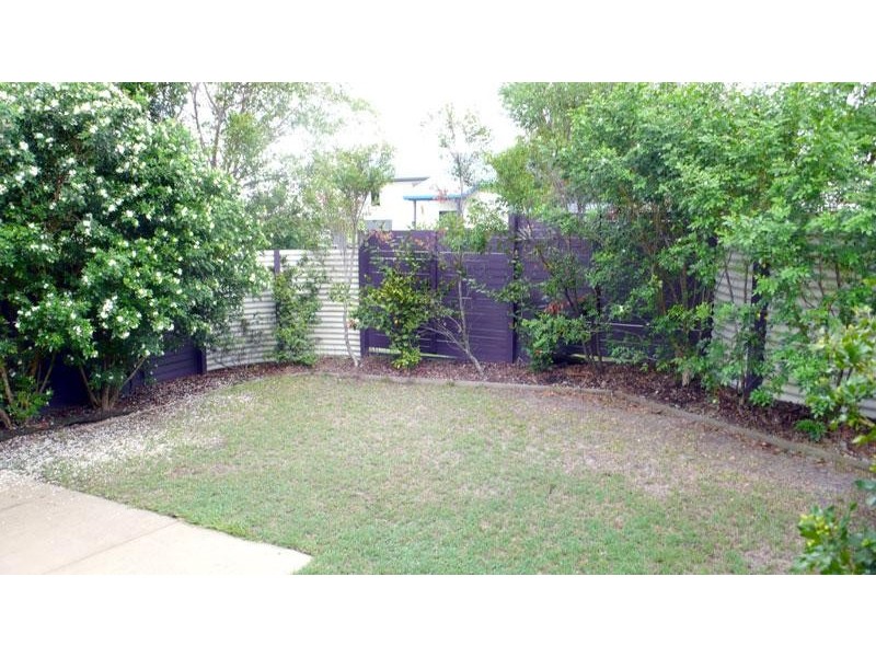 1/4 Oloway Crescent, Alexandra Headland QLD 4572