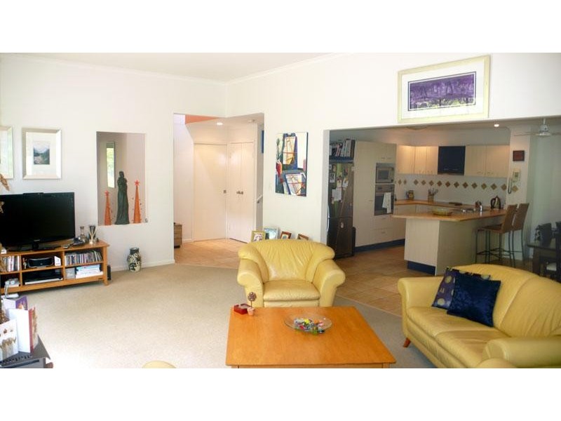 135 Poinsettia Court, Mooloolaba QLD 4557